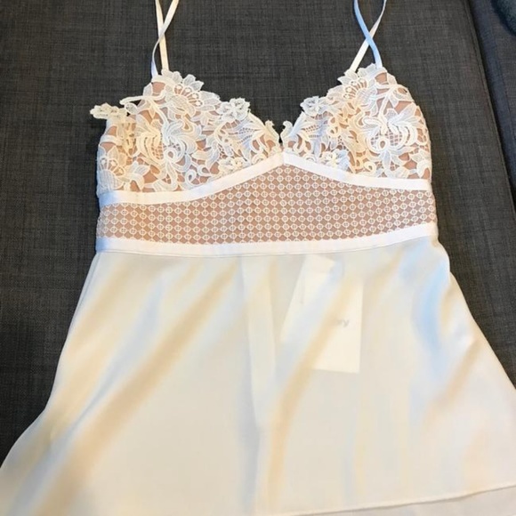 NWT Theory Melaena T Ivory Top - Picture 4 of 6